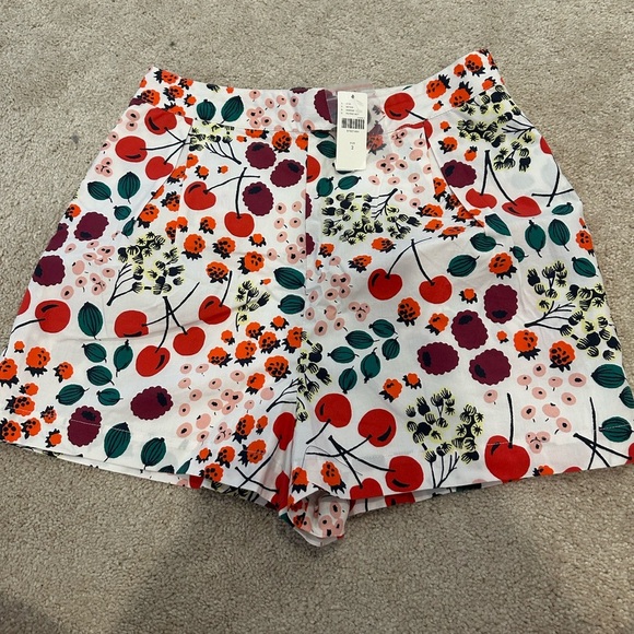 Maeve by Anthropologie Pleated Poplin Shorts in Red Pattern 2 NWT - Picture 5 of 6